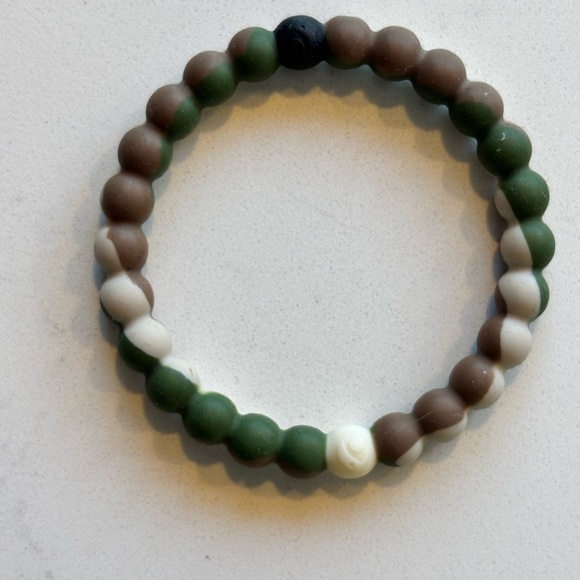 Lokai bracelets. Breast cancer (pink). Wildlife addition. - Picture 3 of 3